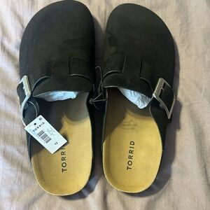 Torrid Black Slip-Ons with Silver Buckle sz 12